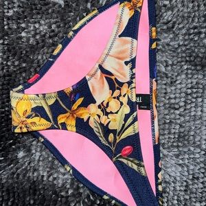 Triangl bathing suit bottom, navy floral, size Small